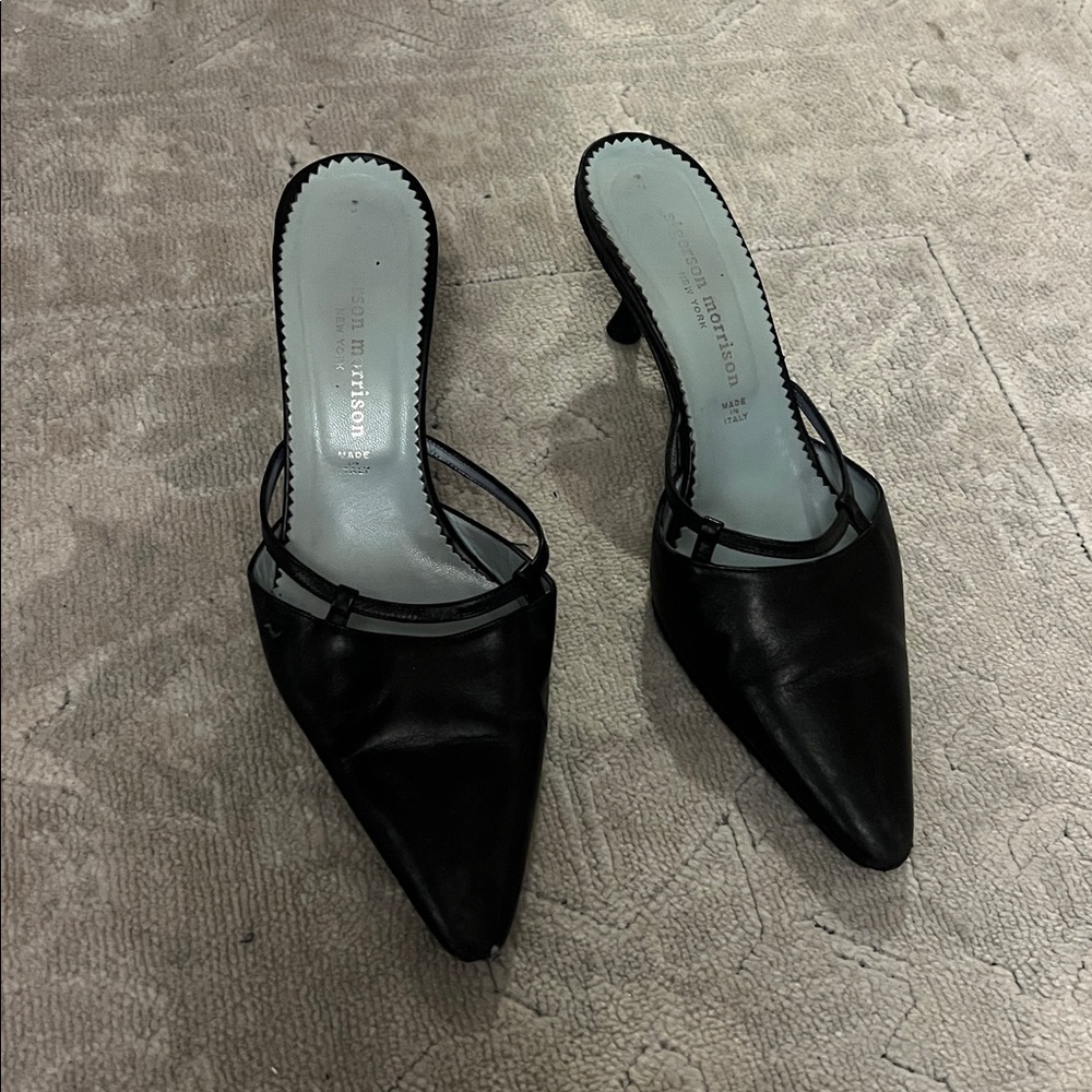 Black Pointed Toe Heels - Picture 2 of 7